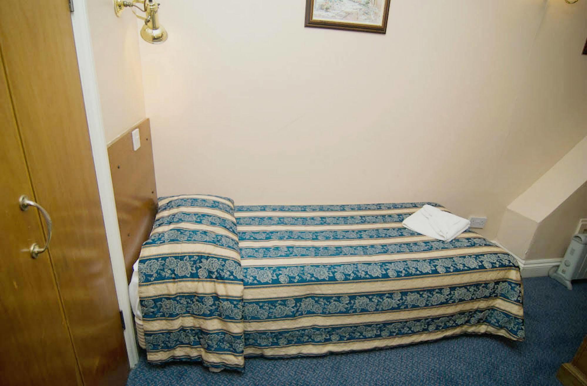 Normandie Hotel Λονδίνο Εξωτερικό φωτογραφία